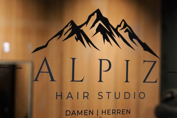 Alpiz Hair Studio